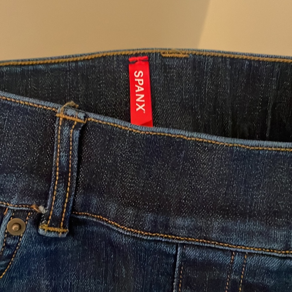 Jeans - Picture 2 of 5